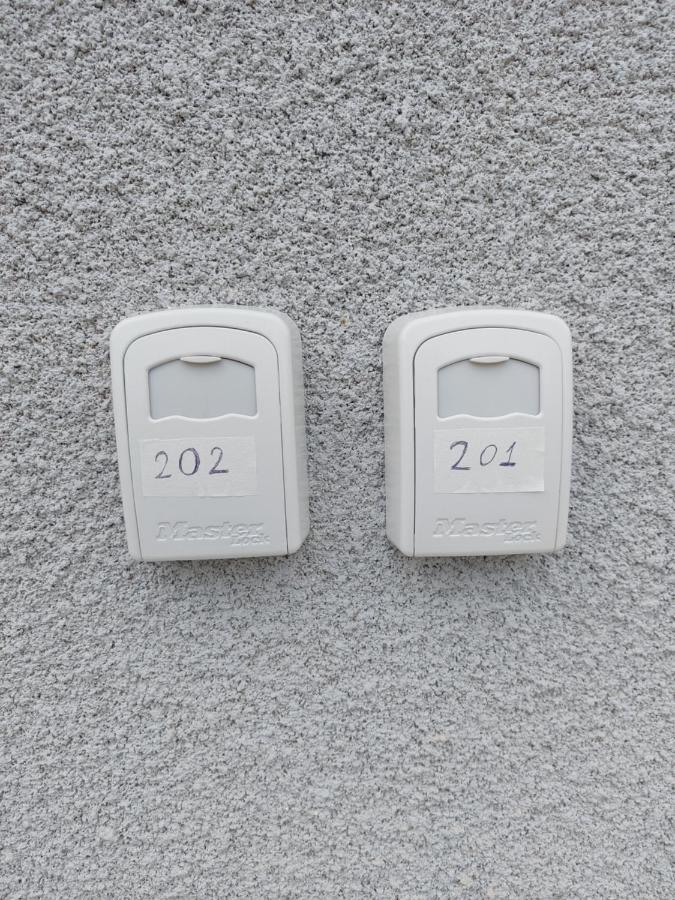 Famille House 201 Apartment ชาลง-ซูร์-ซอน ภายนอก รูปภาพ