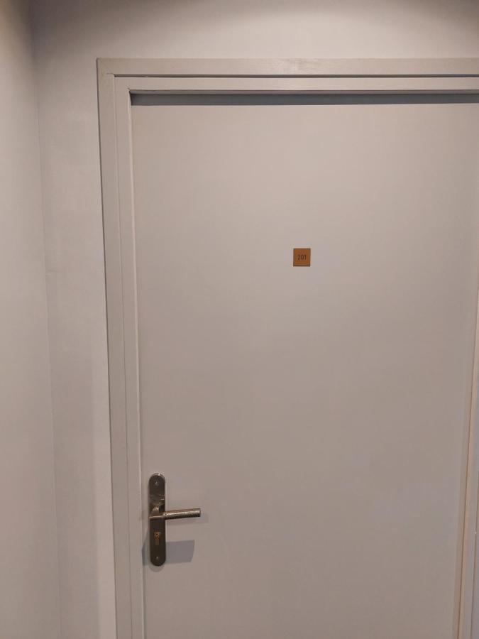 Famille House 201 Apartment ชาลง-ซูร์-ซอน ภายนอก รูปภาพ